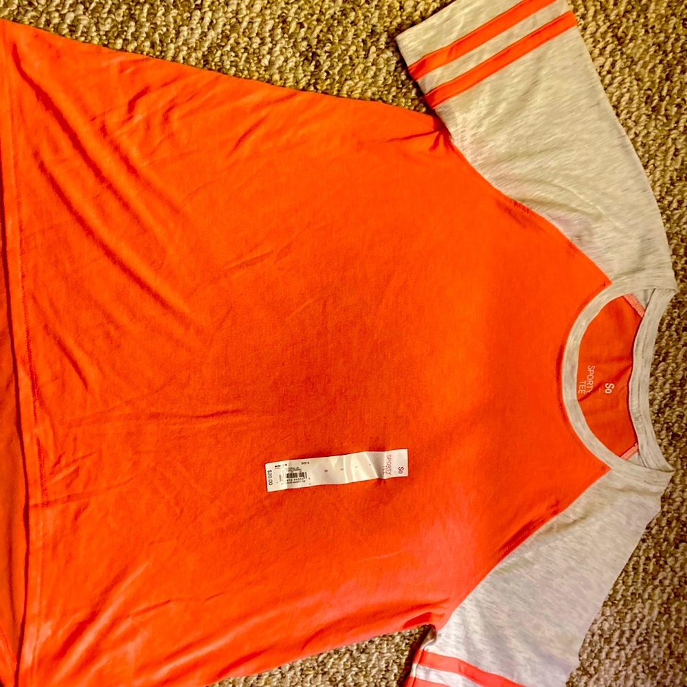 Women’s size small tee